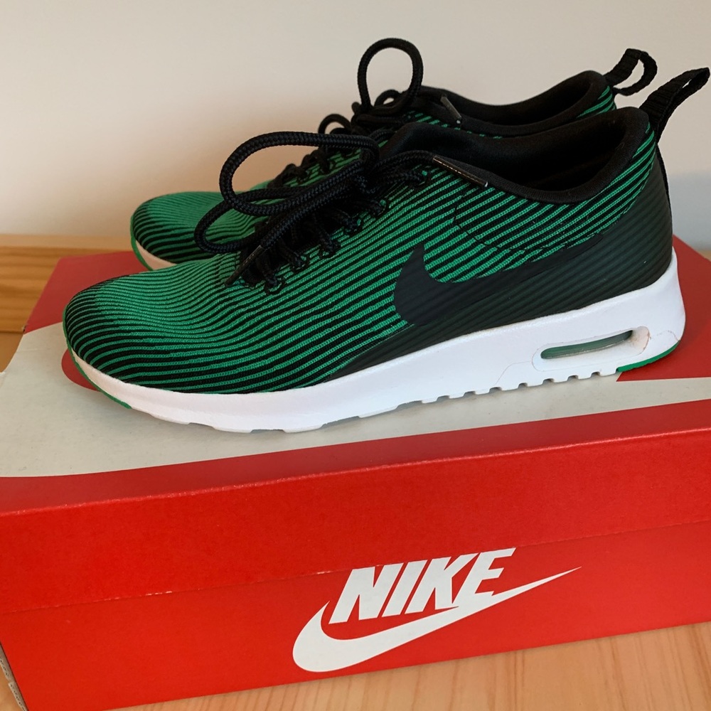 Nike Air Max Thea KJCRD | Black and Green | Women’s Size 6